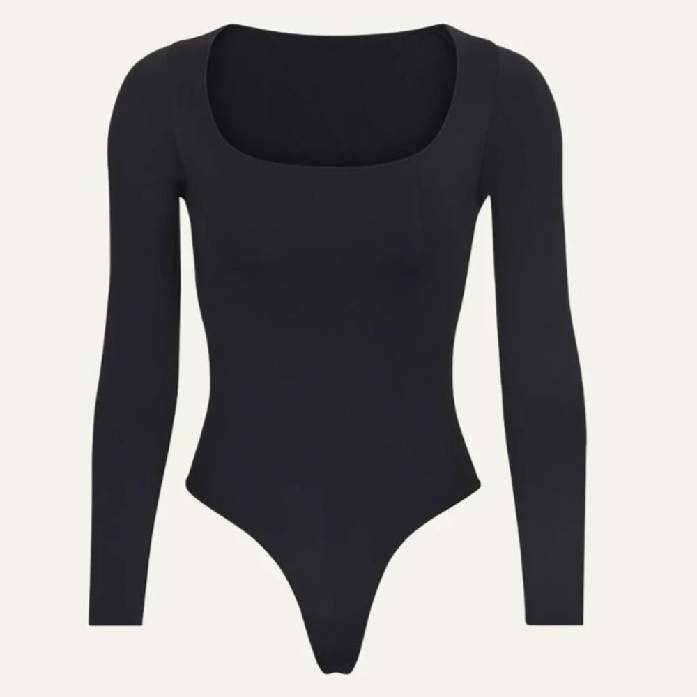 NWOT Pretty Little Things Black BodySuit Sweater Size 4 - Picture 2 of 12